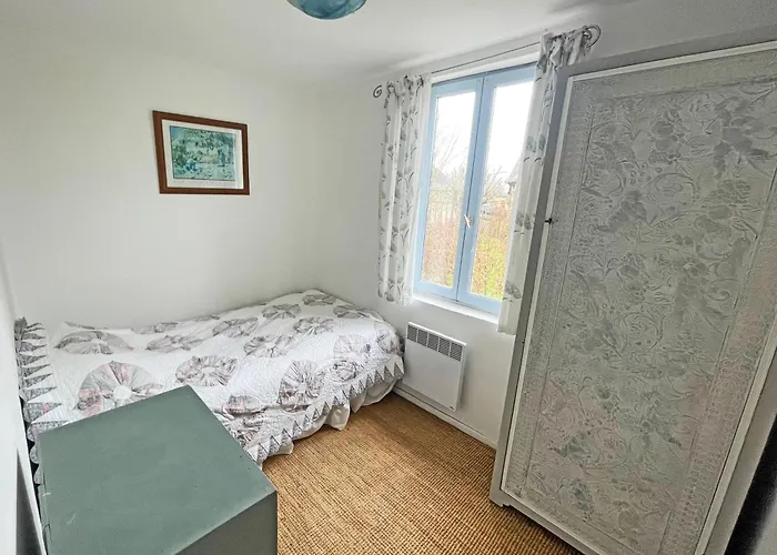 The Coach House Apartment *